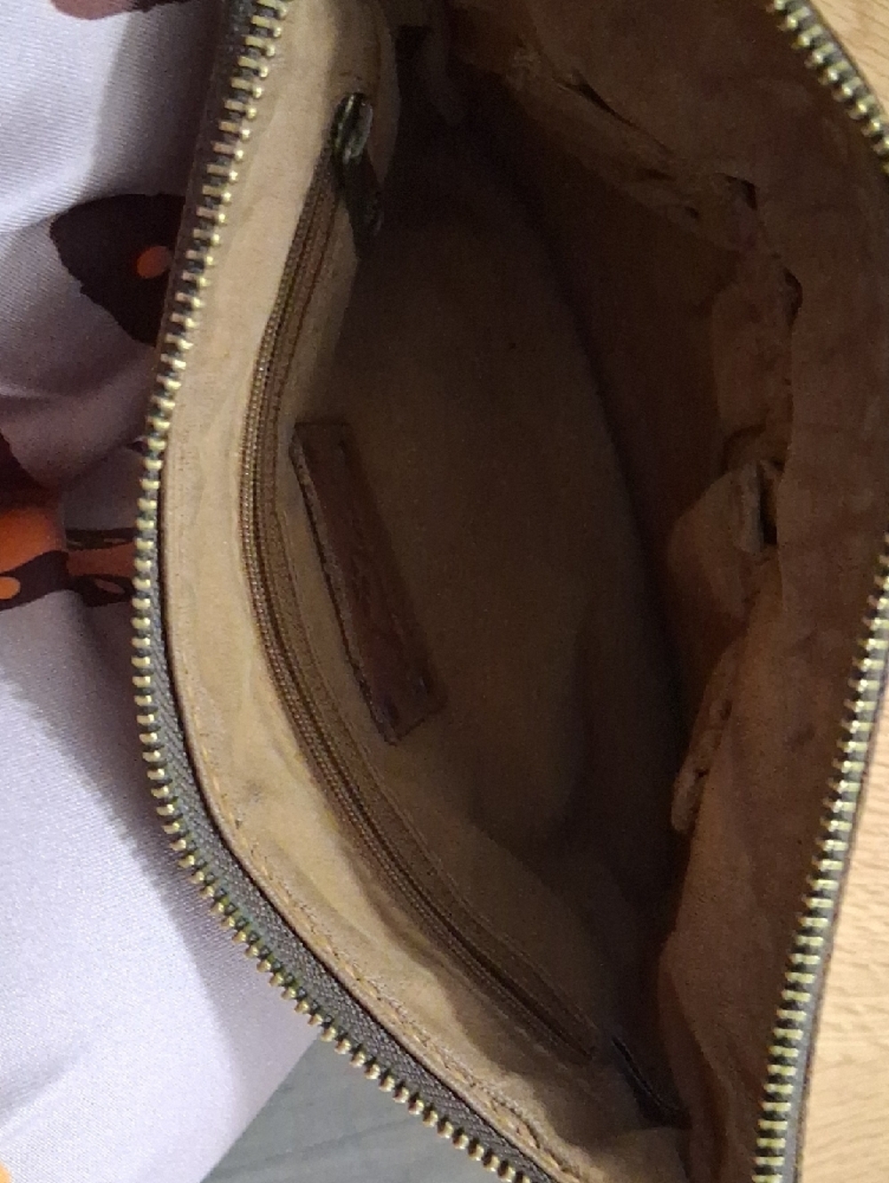 Patricia Nash Beige Brown Floral Embossed Mini Wristlet - Picture 4 of 6